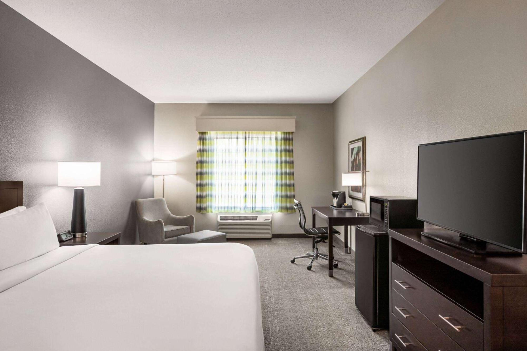 Wingate By Wyndham Savannah I-95 North Port Wentworth Buitenkant foto