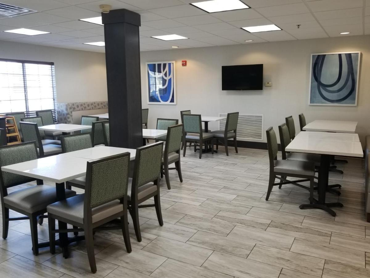 Wingate By Wyndham Savannah I-95 North Port Wentworth Buitenkant foto